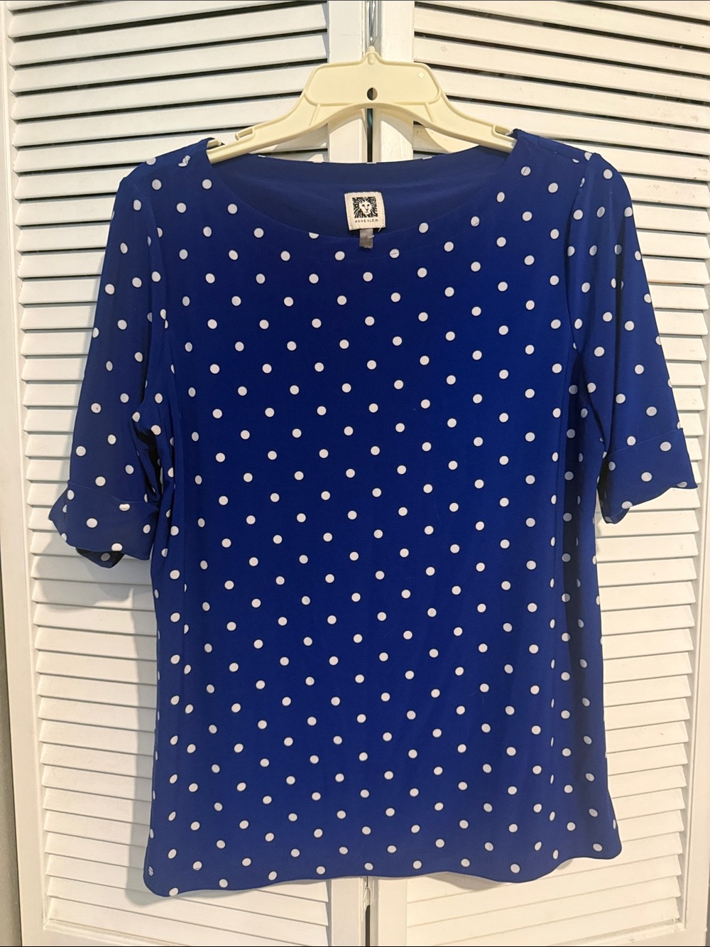 Anne Klein Royal Blue White Polka Dot Short Sleeve Top